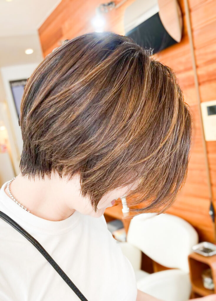 グラデーションボブヘアスタイルのサイド1