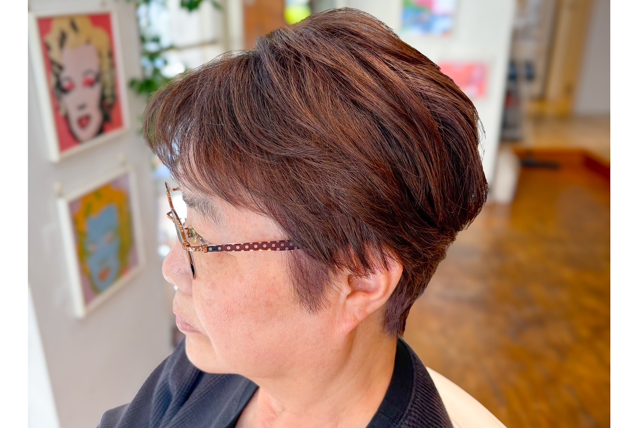 ショート×デザインカラー 脱白髪染め 60代女性 ☆恵比寿の美容室Arcoiris☆