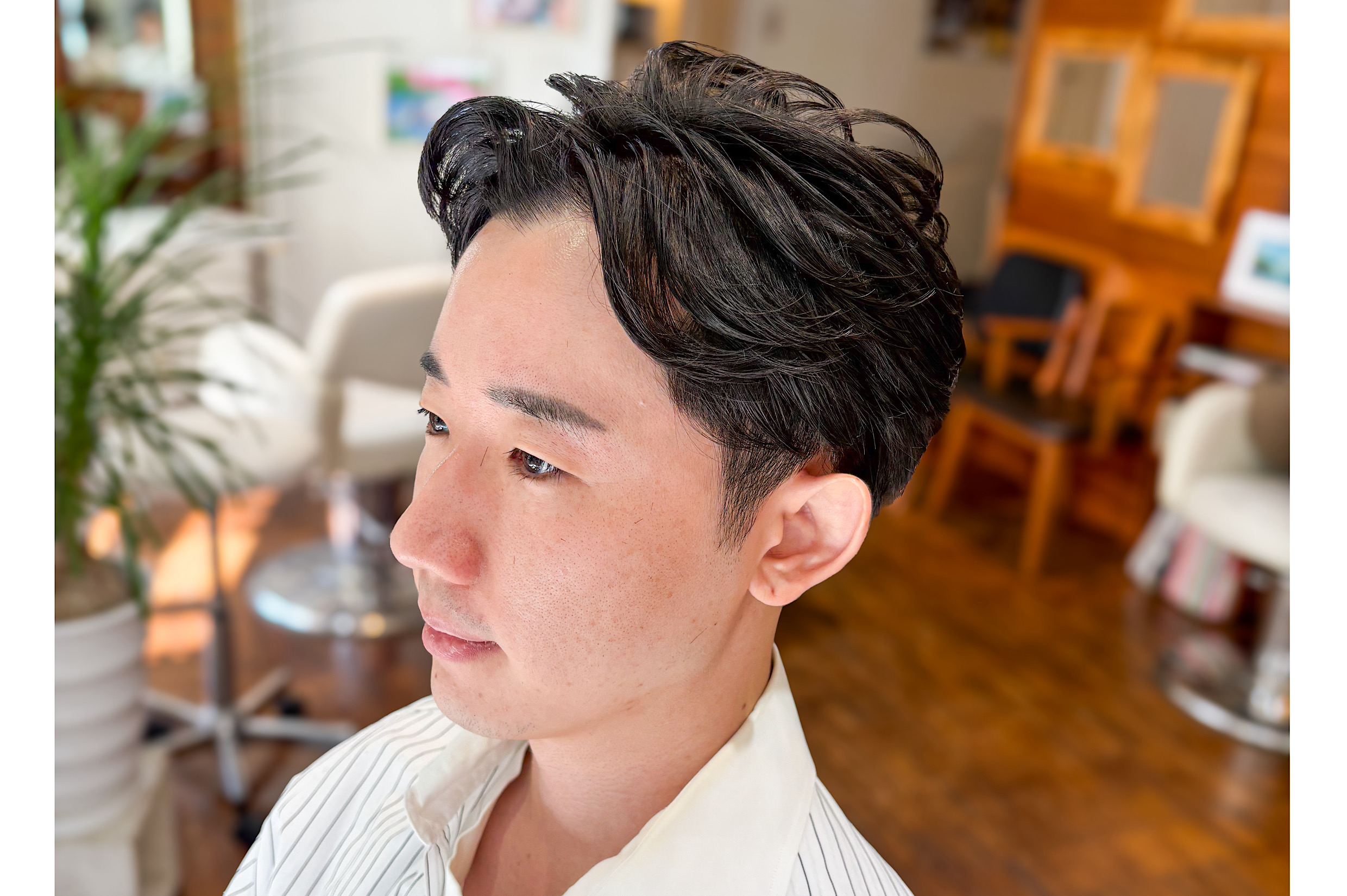 20代メンズ ツーブロック アップバング